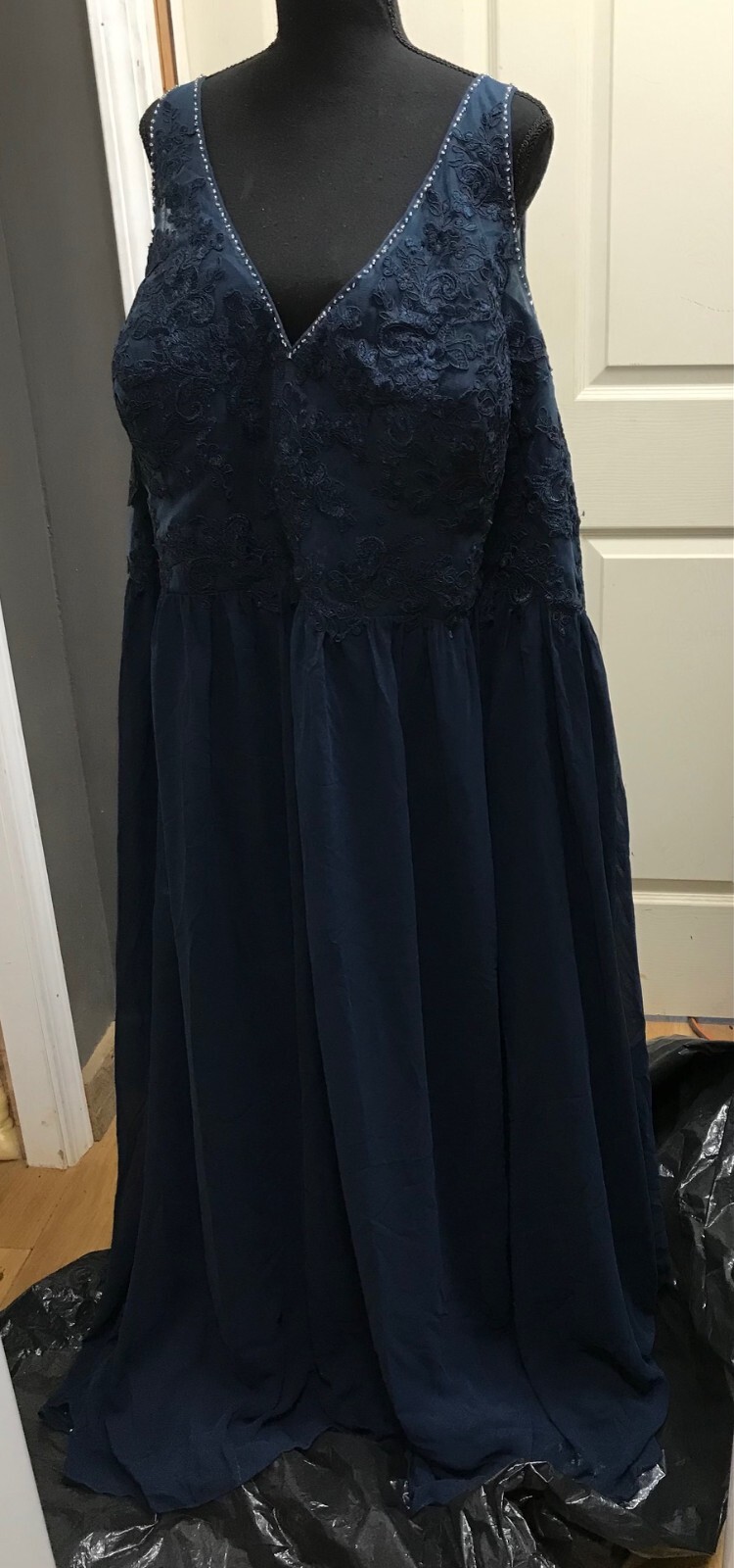 Picture 1 of 10