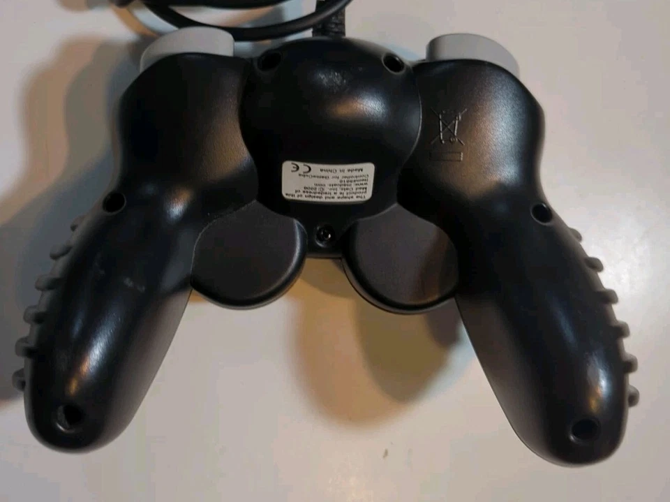 Nintendo Gamecube - Mad Catz Wired Controller - Model 5616 - Image 2 of 3