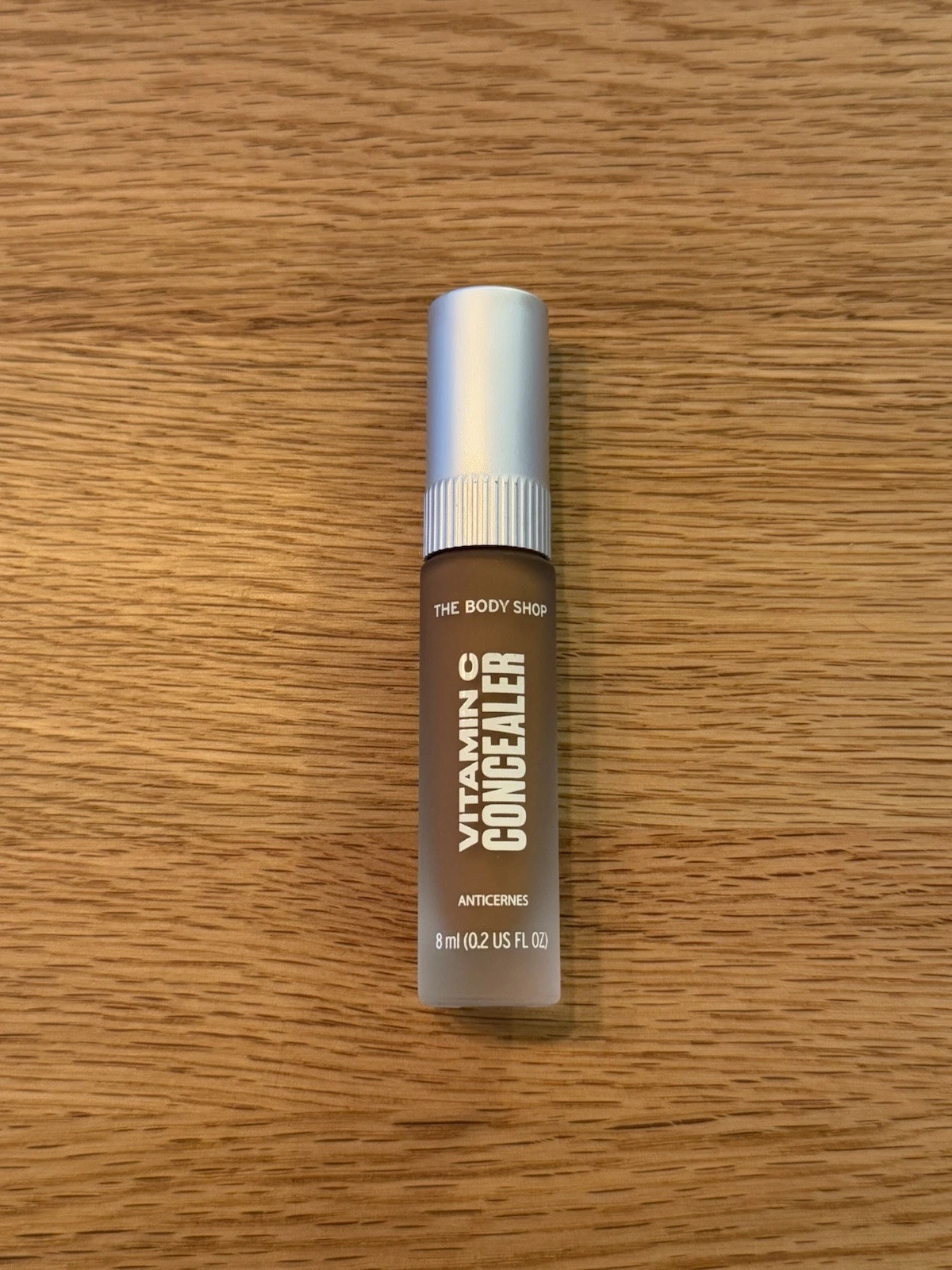 The Body Shop Vitamin C Concealer 8ml - DEEP 1W - Brand New