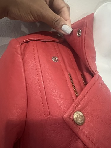 Guess Women red with gold details on the closures and 100% Leather XS - Picture 4 of 19