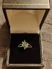 9CT GREEN RING