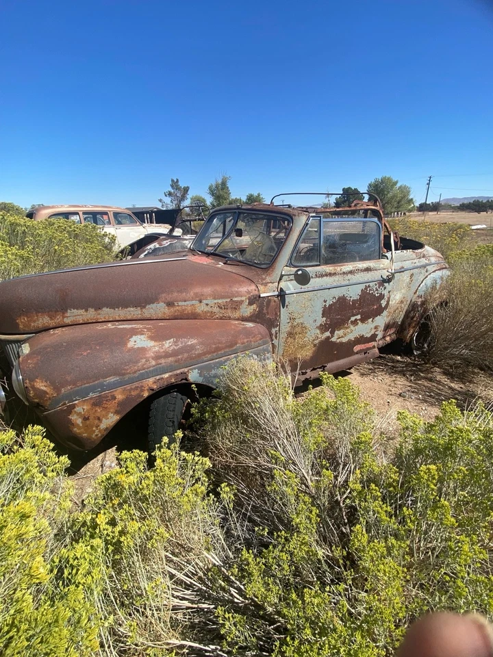 1941 Ford Deluxe Convertible - Image 4 of 4