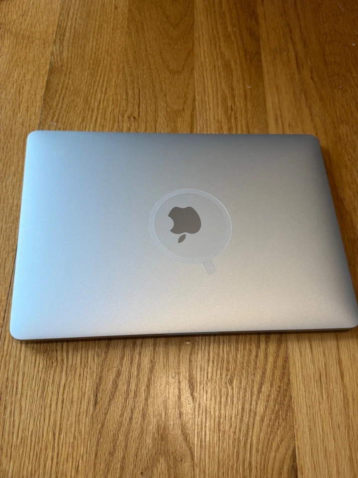 Apple MacBook Pro 13” (2016) – 2.9GHz i5 – 8GB RAM 512GB - Image 4 of 4