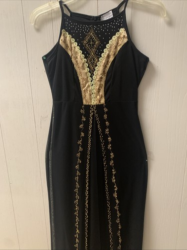 Party Girl Dress - Picture 2 of 4