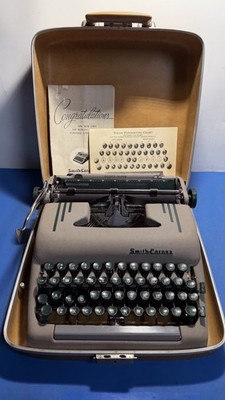 Smith-Corona Silent Super Portable Typewriter w/ Case & Manuals   Needs Service