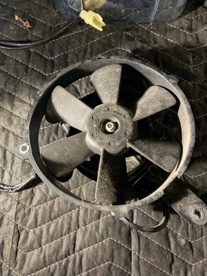 Honda Shadow Aero 750 2004-2009 OEM motor radiador ventilador de refrigeración Foto 3 de 4