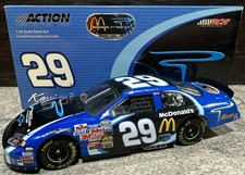 2004 Kevin Harvick 21 Powerade Chevrolet 1/24 Action RCCA Club Nascar Diecast