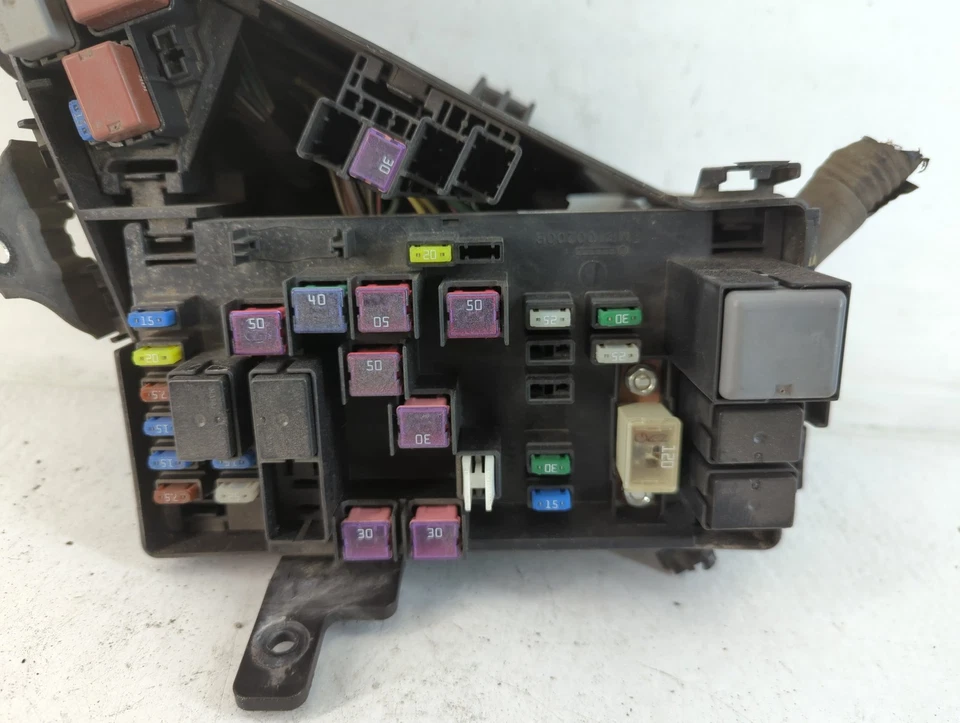 Módulo de relé de caja de fusibles Subaru Impreza 2015-2015 Mb503604b R1TR9 Foto 4 de 4