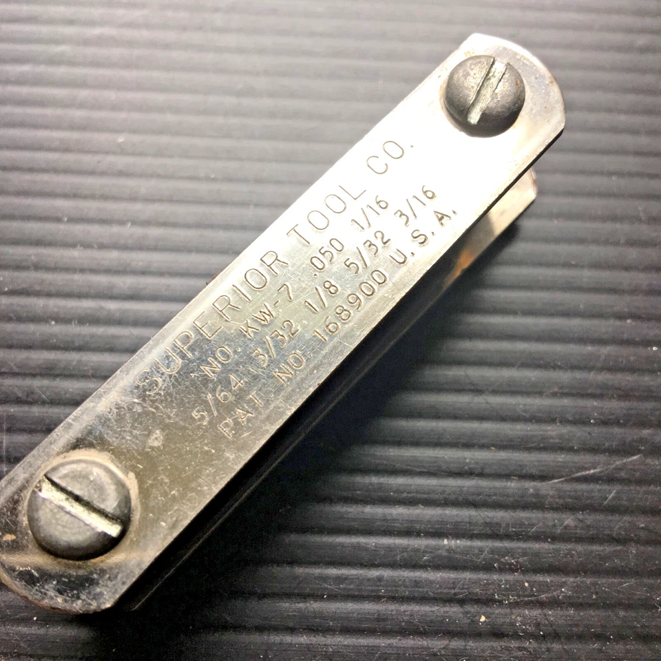 Conjunto de chaves vintage superior ferramenta dobrável mista hexagonal Torx nº. KW-7 Fabricado nos EUA - Imagem 3 de 4