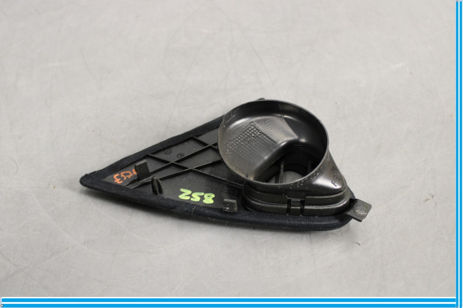 Bentley Continental 2006-2012 Right Side grille P/N 3W5858247A