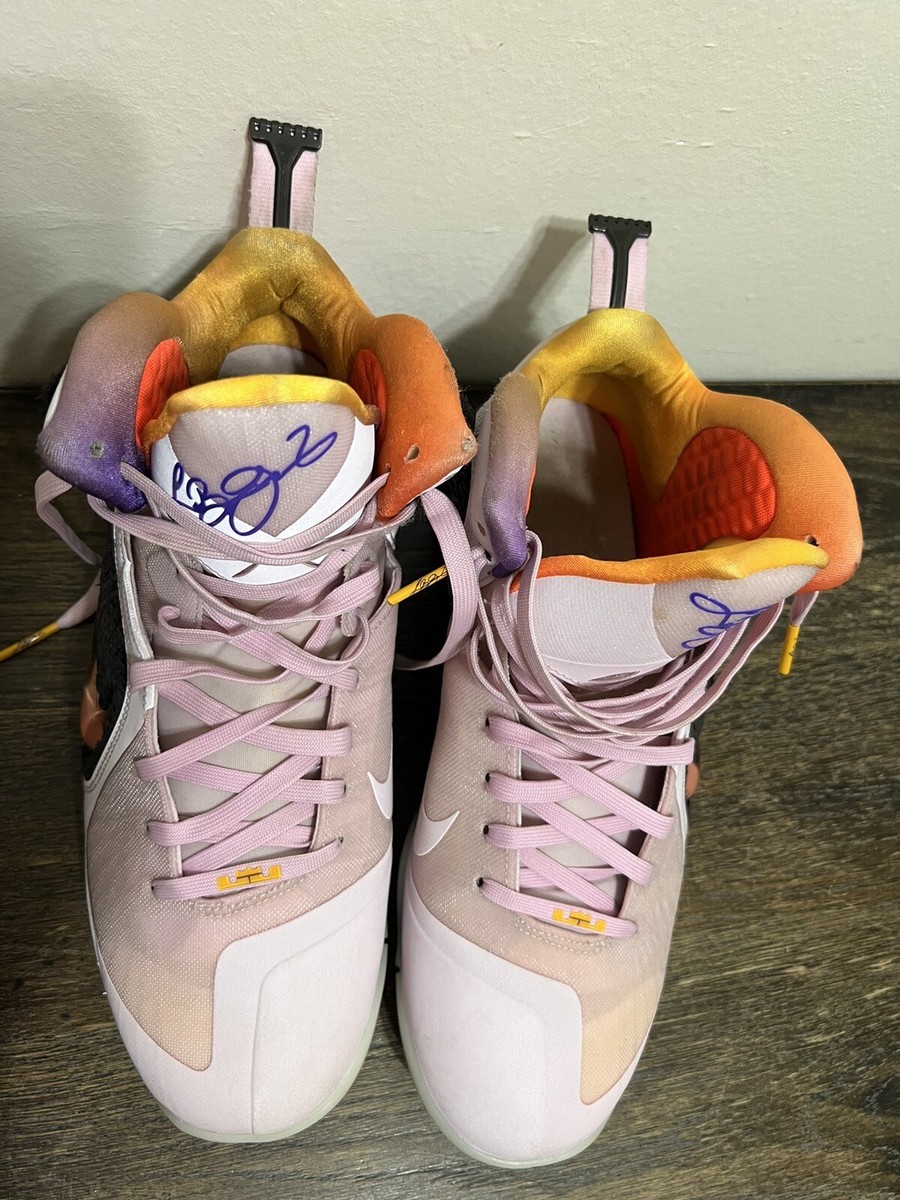 Nike Lebron 9 King of LA Mid Shoes Regal Pink Black DJ3908 Nike Lebron 9 King of LA Mid Shoes Regal Pink Black DJ3908