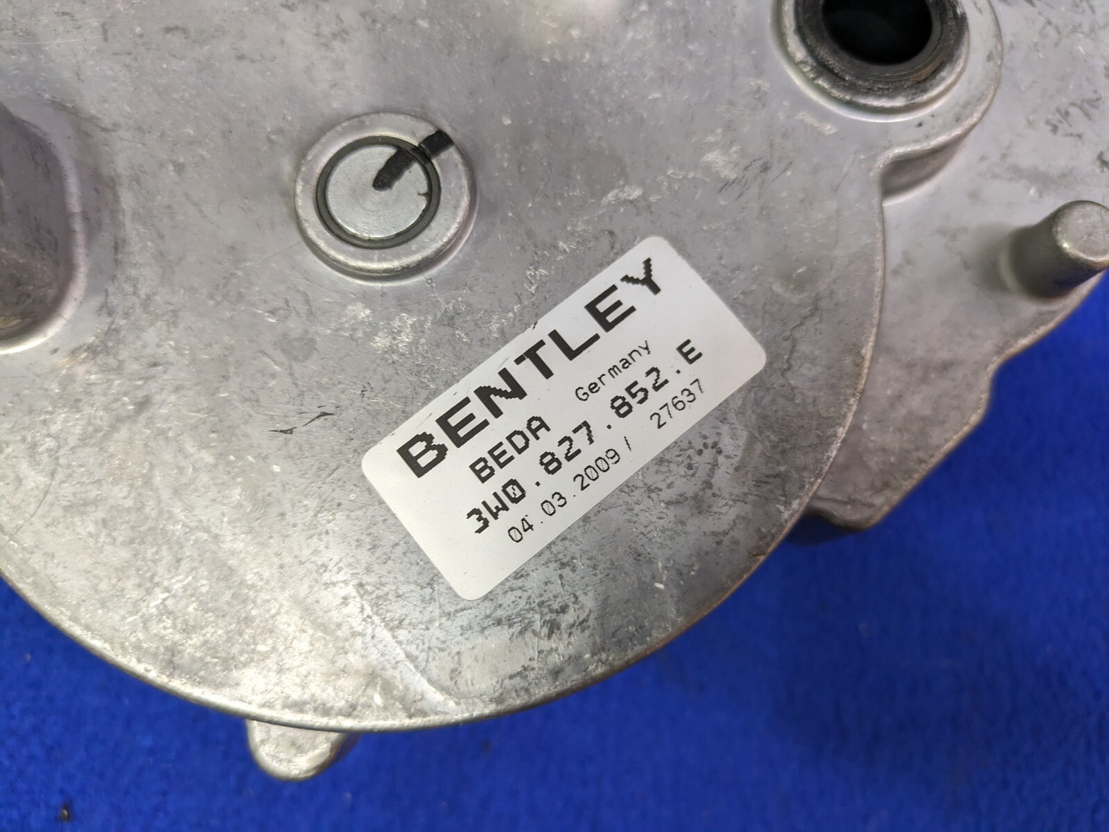 +pigtail 03-12 Bentley Continental Flying Spur Trunk Lid Power  Motor 3W0827852e