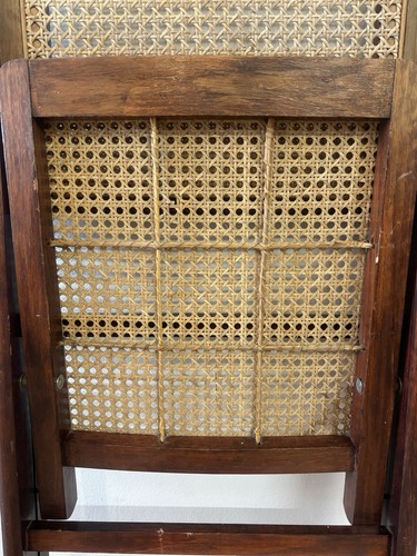 Impresionante silla plegable retro vintage de madera y ratán con diseño de malla vienesa - Imagen 21 de 24