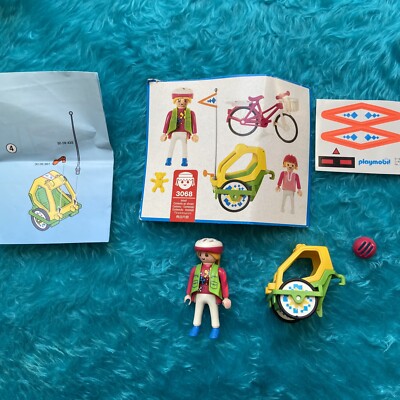Playmobil grüner Fahrradanhänger und Figur für Set 3068 - 3021943, 3021944, 3063128