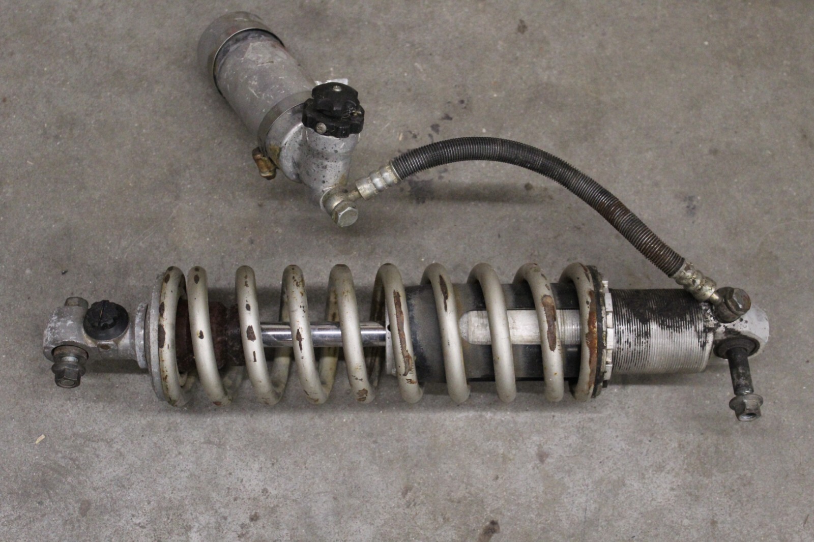 1986 KAWASAKI KX 250 REAR SHOCK & RESERVOIR KX250 83 84 85 86 eBay