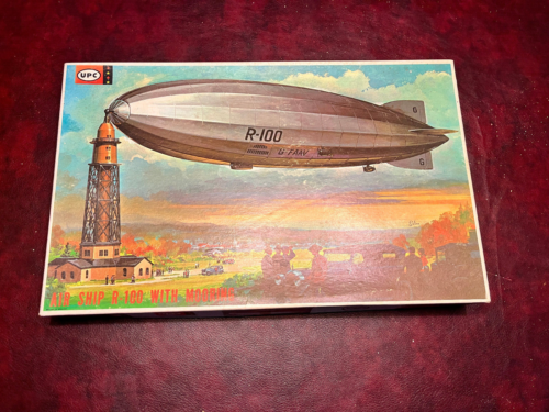 1966 UPC R-100 Airship Blimp Model Kit No 540-500 original box all parts
