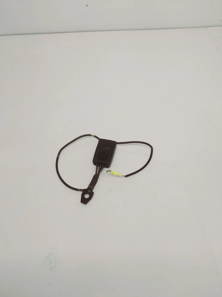 Mercedes Benz CLK350 2007 hebilla de cinturón de seguridad delantero izquierdo OEM A2038602669 Foto 2 de 4