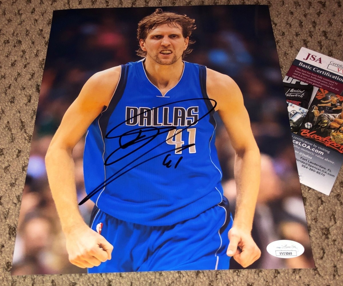 DIRK NOWITZKI SIGNED 8X10 PHOTO JSA AUTOGRAPH DALLAS MAVERICKS 
