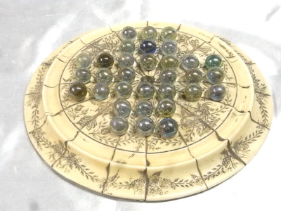 🇫🇷 JEU DE SOLITAIRE JOHN ADAMS PLATEAU RESINE BILLES EN VERRE - Photo 1/4