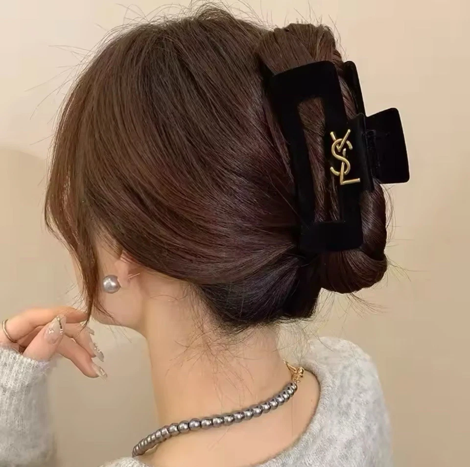 Pinzas de pelo negras vintage YSL para mujer Foto 3 de 3