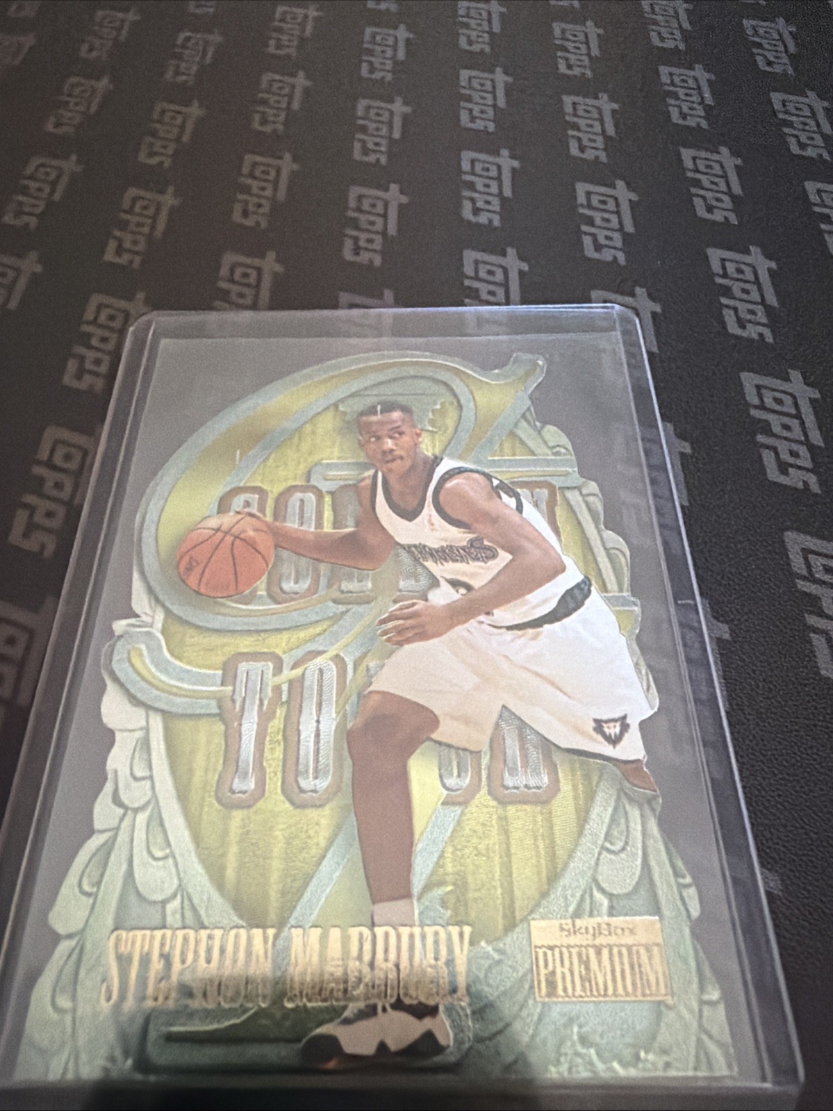 1996-97 SkyBox Premium Golden Touch 8 Stephon Marbury Rookie