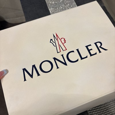 moncler retail Price 395 never used