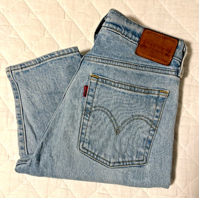 LEVI'S | Levi's Wedgie Straight Leg Jeans | Size: 25