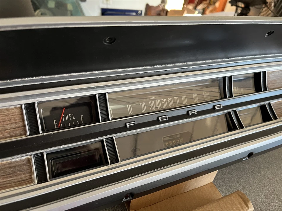1967 -1972 Ford F100 Instrument Cluster Gauges 1968 1969 1970 1971 OEM F-250 - Image 3 of 4
