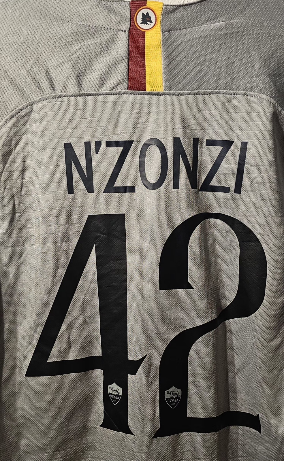 AS Roma 2018-2019 Wolf Grey Men's Soccer Football Jersey SZ XL Fits Like A LRG