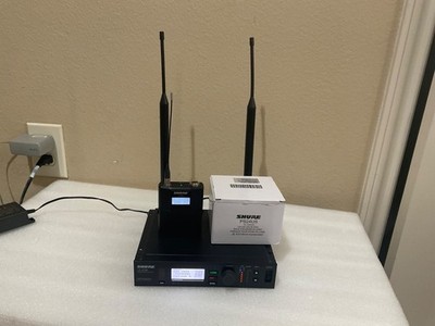 Shure ULXD41-H50 Wireless Mic Reciever with rack , power supply and antenna.