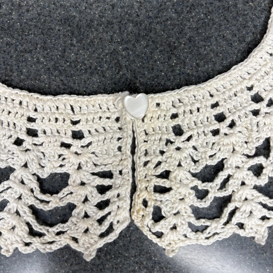 De colección Para Mujer Marfil Crochet Cuello Corazón Botón Cadena Puntada Preppy Grandmacore Foto 3 de 4
