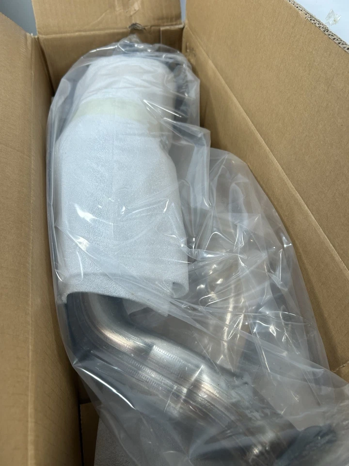 Convertidor catalítico compatible con Audi A4 2009-2011, 2010-2011 A5, 2011-2012 Foto 3 de 4