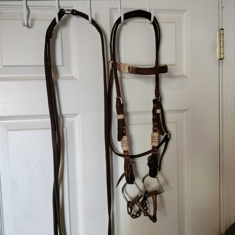Buckaroo Leather Full Bridle. Headstall  and Romel reins with Rawhihide
