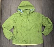 LL Bean Women  s Green Lightweight Soft Shell Jacket Size Medium Hooded