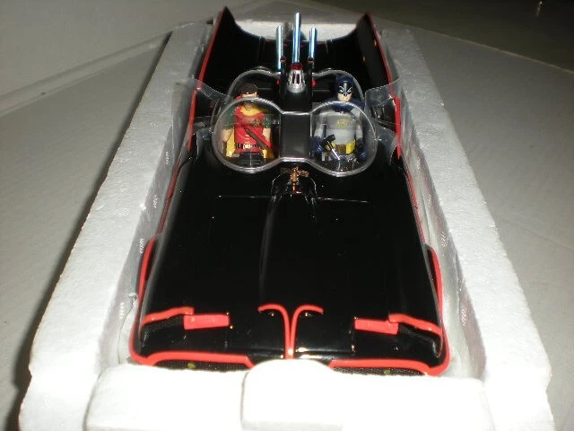 HOT WHEELS SCALA 1/18 BATMAN CLASSIC SERIE TV - Immagine 4 di 4