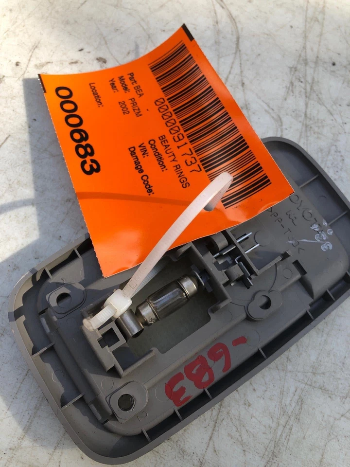 Chevrolet Geo Prizm 2002 luz interior trasera consola superior lámpara de lectura OEM Foto 2 de 4