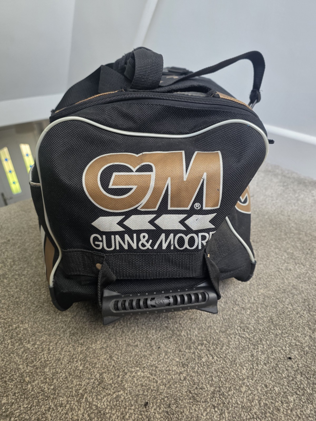 GM 707 Cricket Wheelie Bag Gold Black Gunn & Moore Large Holdall Storage Zips image 7