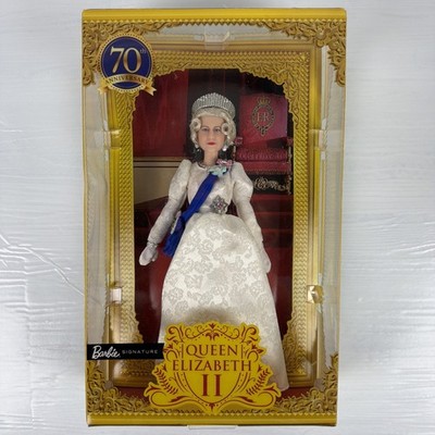 QUEEN ELIZABETH 2 PLATINUM JUBILEE DOLL -  2022 - NRFB (BARBIE) #1