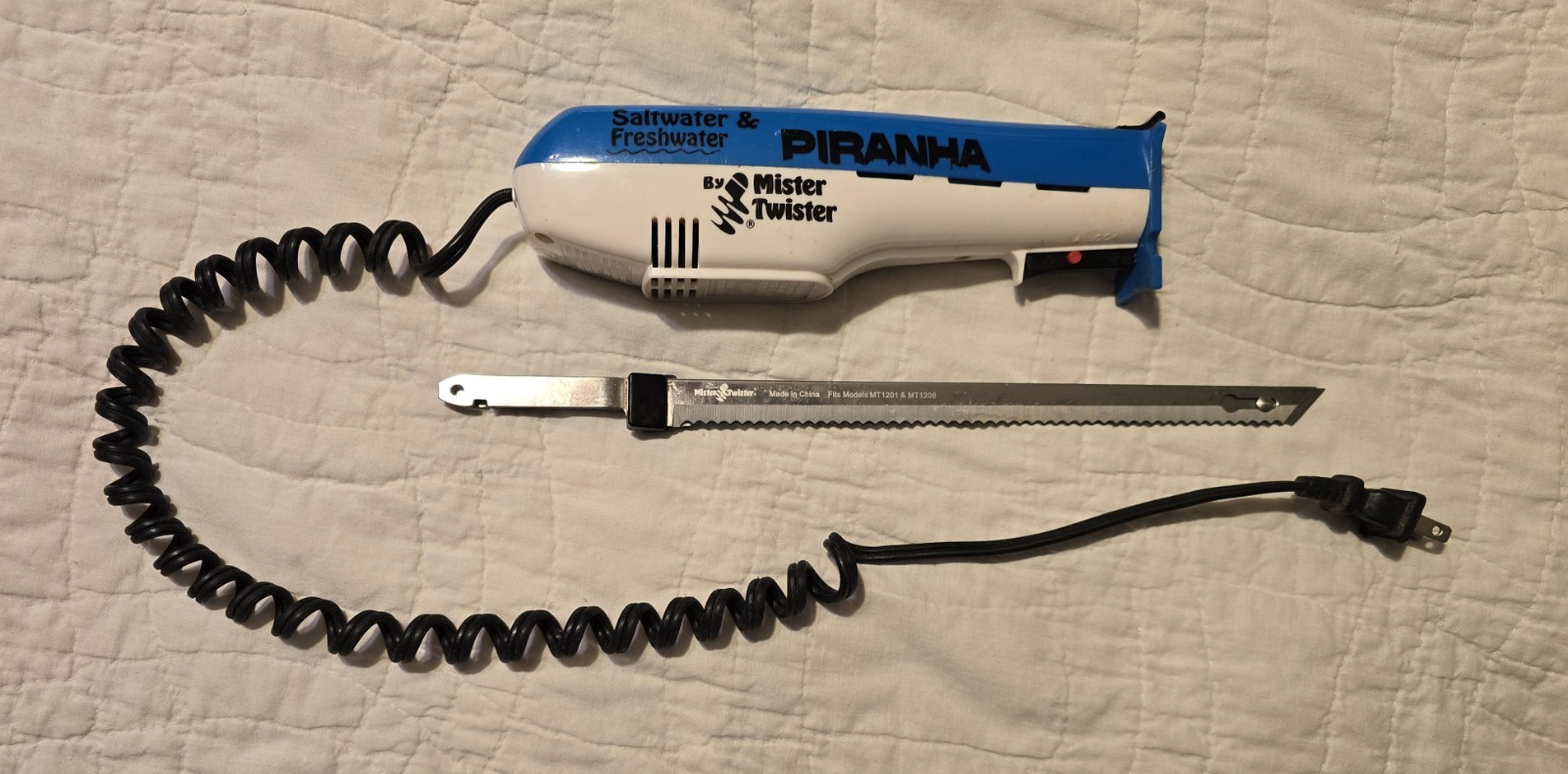 Mister Twister Piranha Electric Fillet Knife MT-1208 Saltwater & Freshwater 9.5"