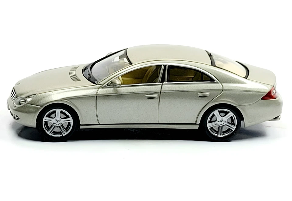 MERCEDES BENZ CLS CLASE 500 [2004] 1:43 Altaya Elite Collection Diecast Car Foto 2 de 3