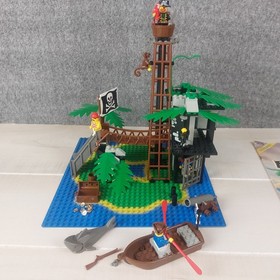 LEGO 6270 Pirates: Forbidden Island & Instruction Booklet Near Complete