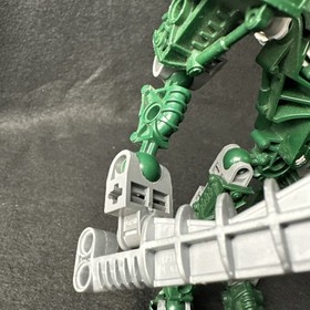 LEGO Bionicle (Used): Toa Matau (Metru) (8605) - Complete Figure Only #1187
