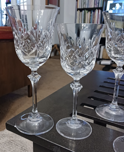 5 Crystal Clear Precision Cut Vintage Crystal Wine Glass 3 Large 2 Medium - Picture 6 of 7