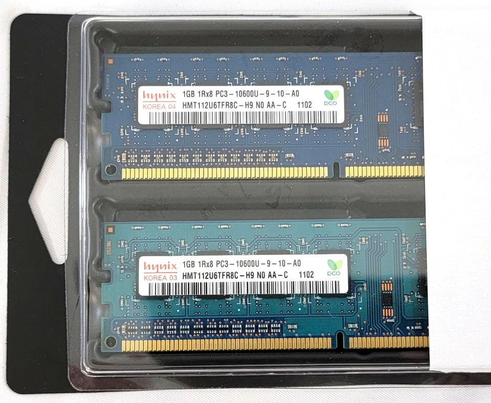 (2) Hynix HMT112U6TFR8C Computer Memory DDR3 SDRAM 1GB 1Rx8 PC3-10600U-9-10-A0 - Image 2 of 3