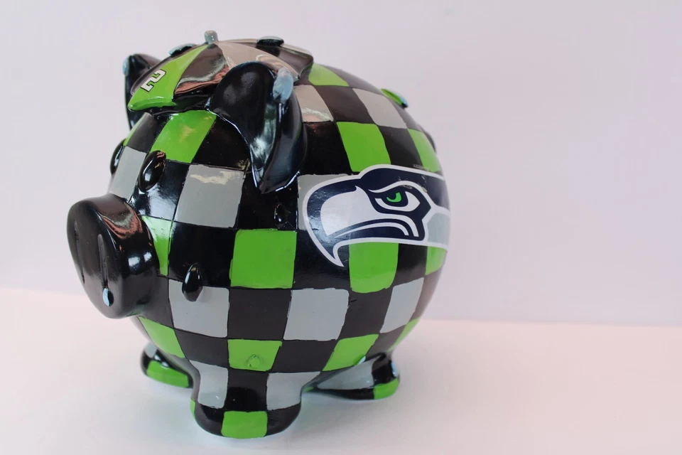 FDCO NFL 西雅图海鹰队 #12 Blk/Grn 手绘高品质树脂存钱罐 — 第 4/4 张图片