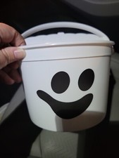 2022 McDonald  s Halloween McBOO Happy MEAL Bucket Pail- Classic Boo, White Ghost