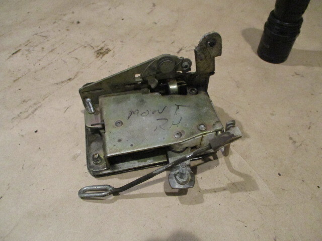 Ferrari Mondial 3.2 Cabriolet, Mondial t  RH Door Lock   P/N 61775400