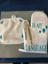 Hand Made By Savage Creations Kitchen Mitt Set
