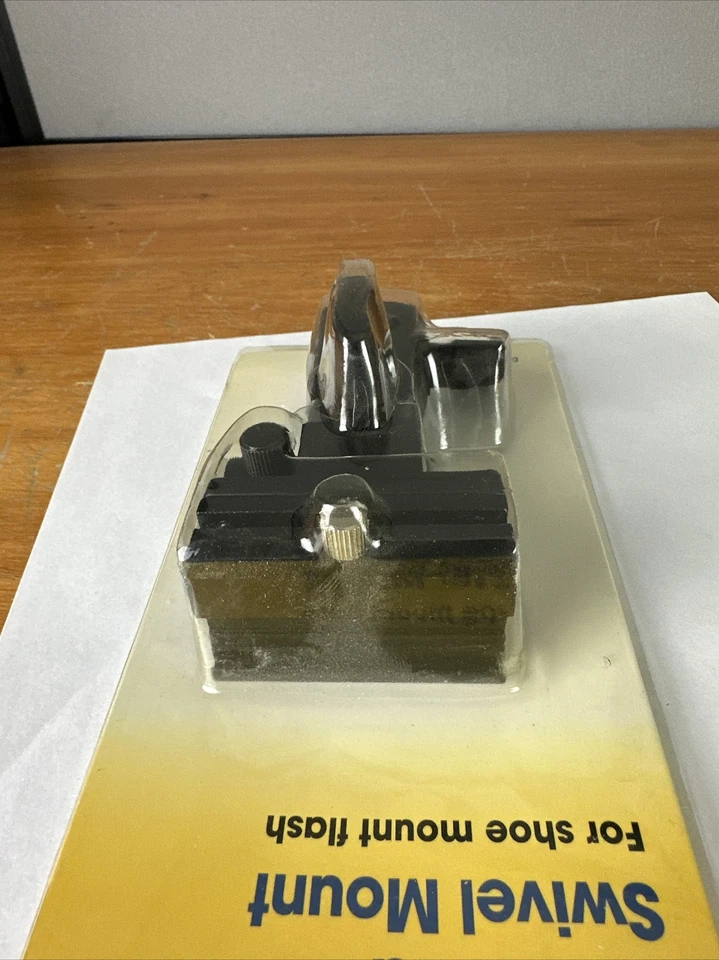 Promaster 4729 Umbrella Swivel Mount for Shoe Mount Flash New - Image 4 of 4