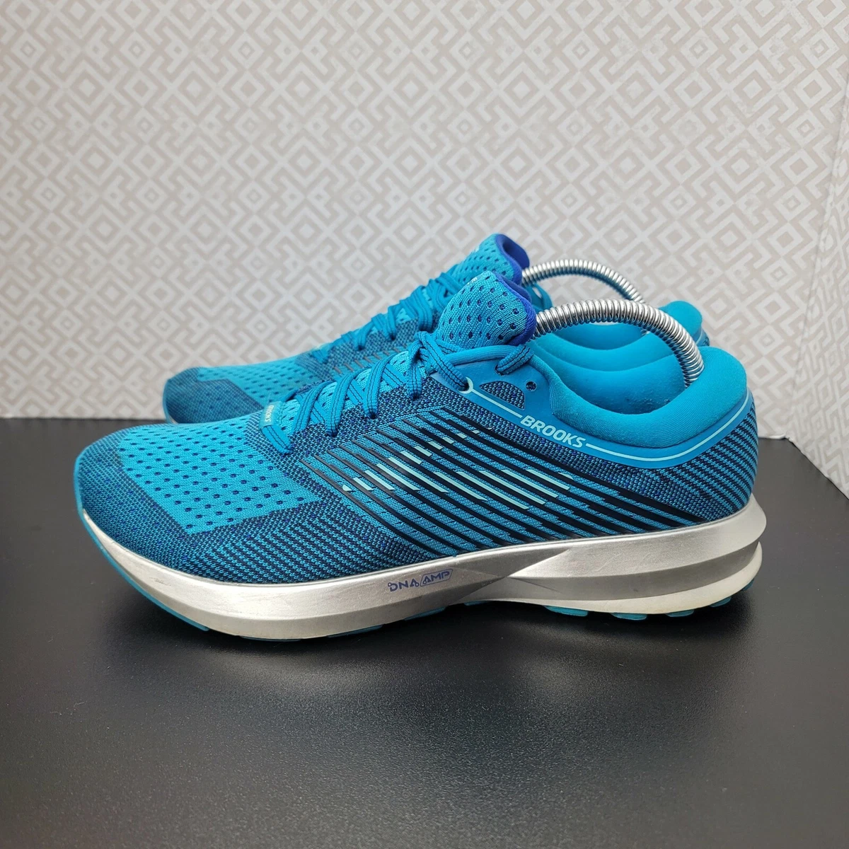 Womens brooks best sale levitate running shoes
